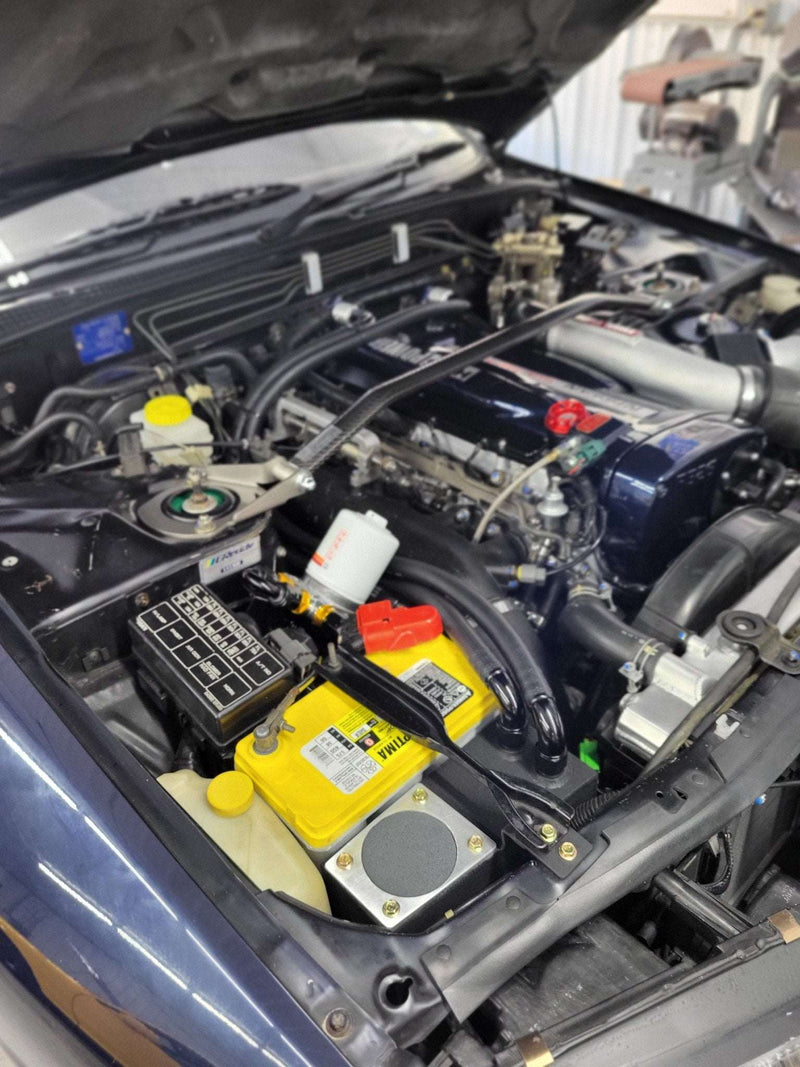 Load image into Gallery viewer, Syngarage R32 GTR Catch Can