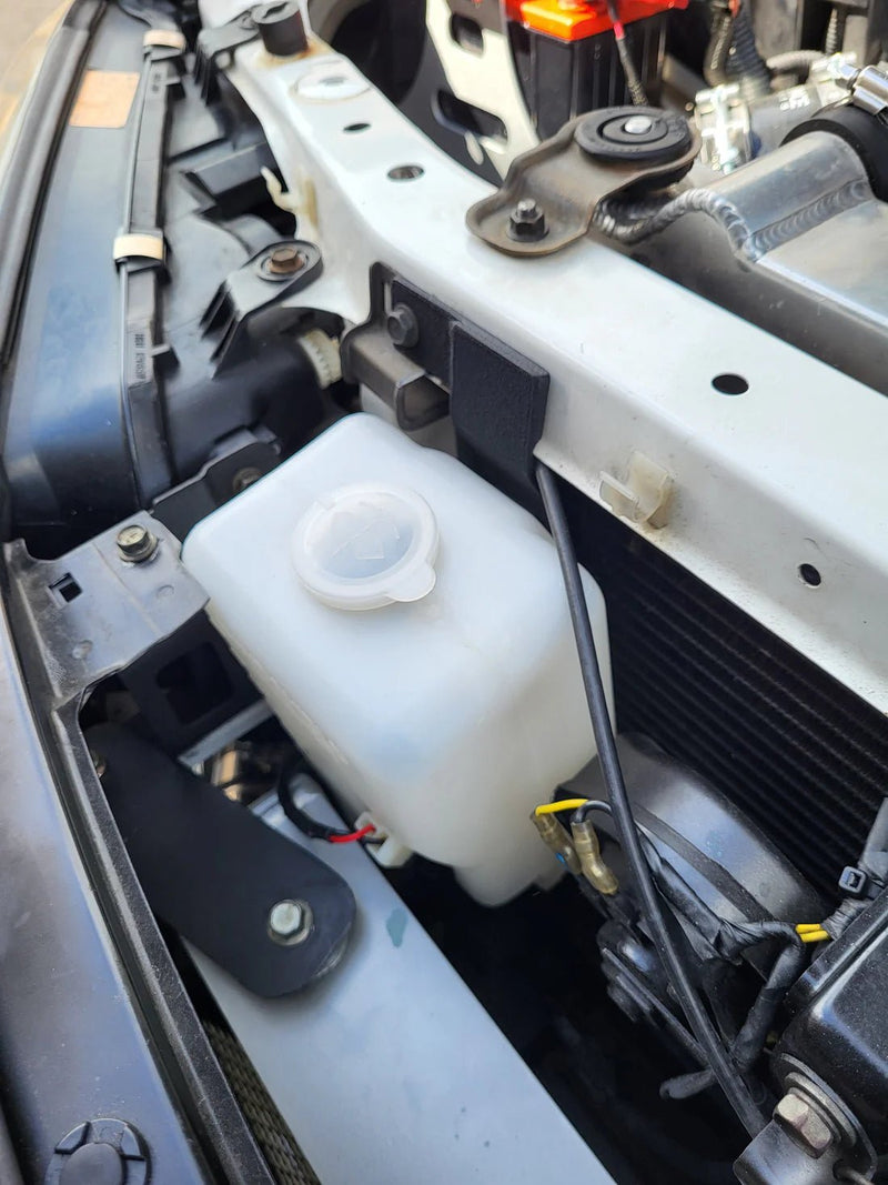 Cargue la imagen en el visor de la galería, 1998-2002 R34 Skyline GTT Window Wash Fluid Reservoir Relocation Kit