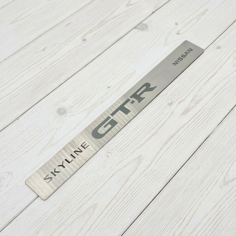 Cargue la imagen en el visor de la galería, Nissan Skyline GTR RB26 Center Ornament Label | OSG