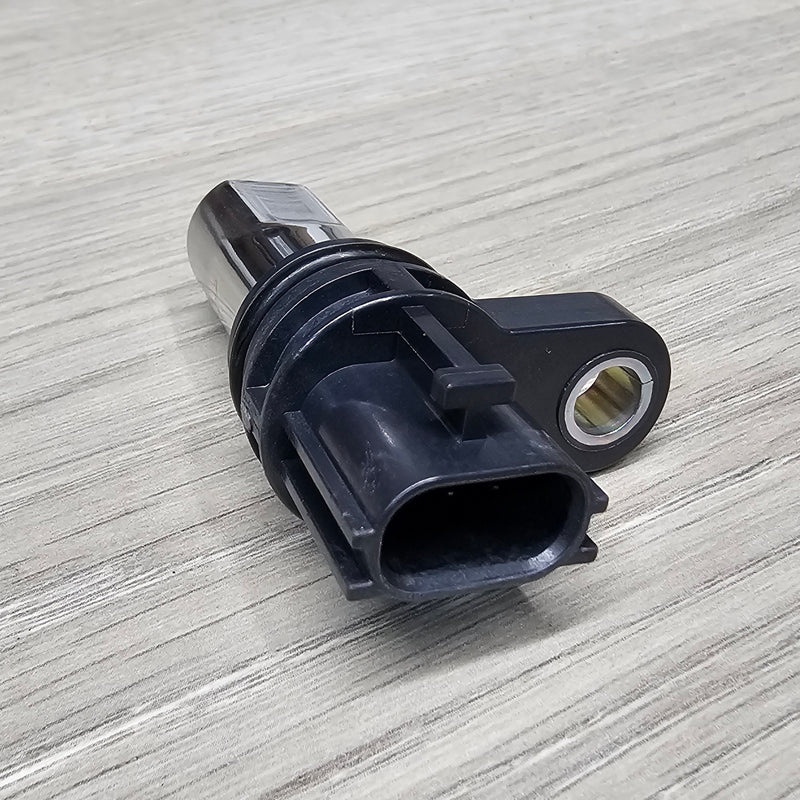 Load image into Gallery viewer, Nissan 350Z/G35 VQ35DE Passenger Camshaft Angle Sensor (BANK 1) - NizmoPartsPlug