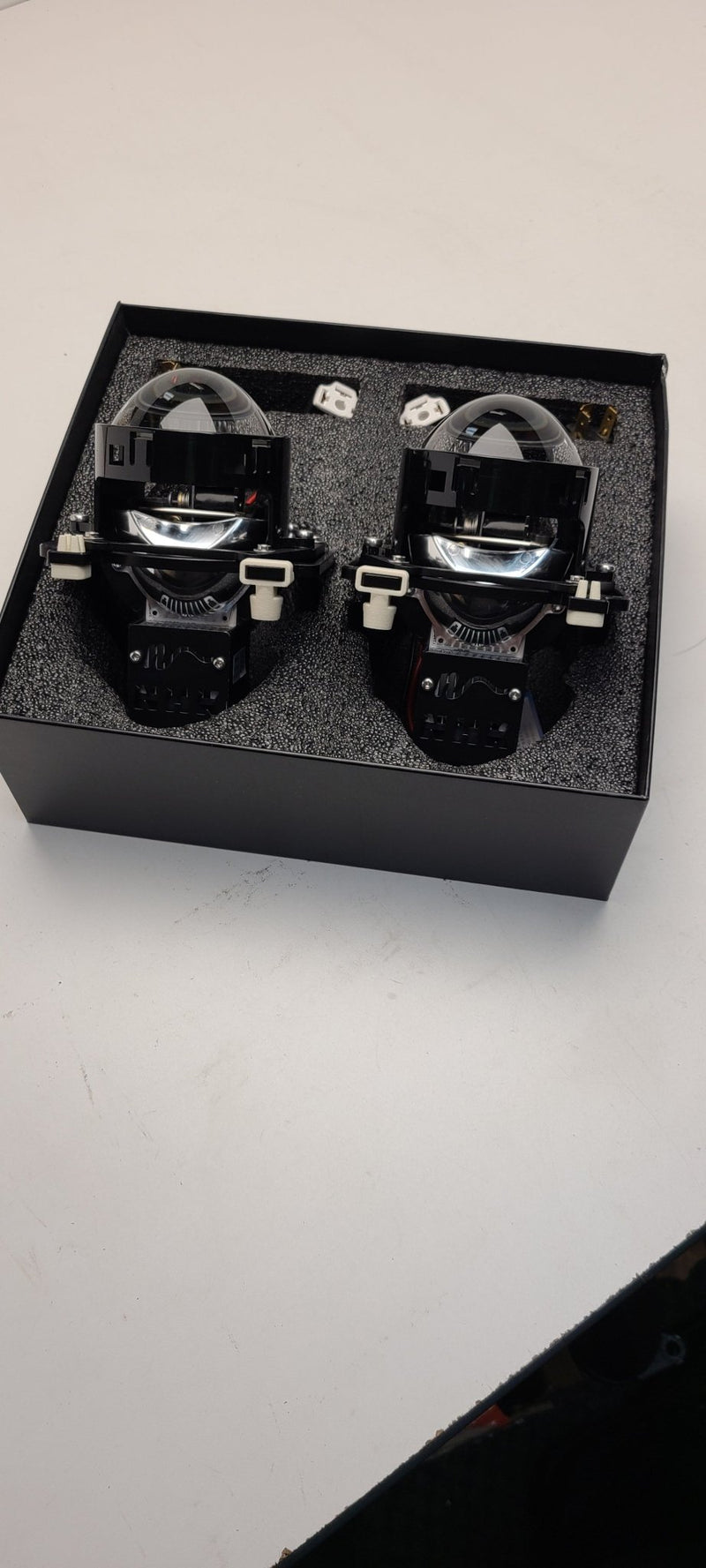 Load image into Gallery viewer, U.P.G R32 Skyline Bi-Led headlight upgrade kit