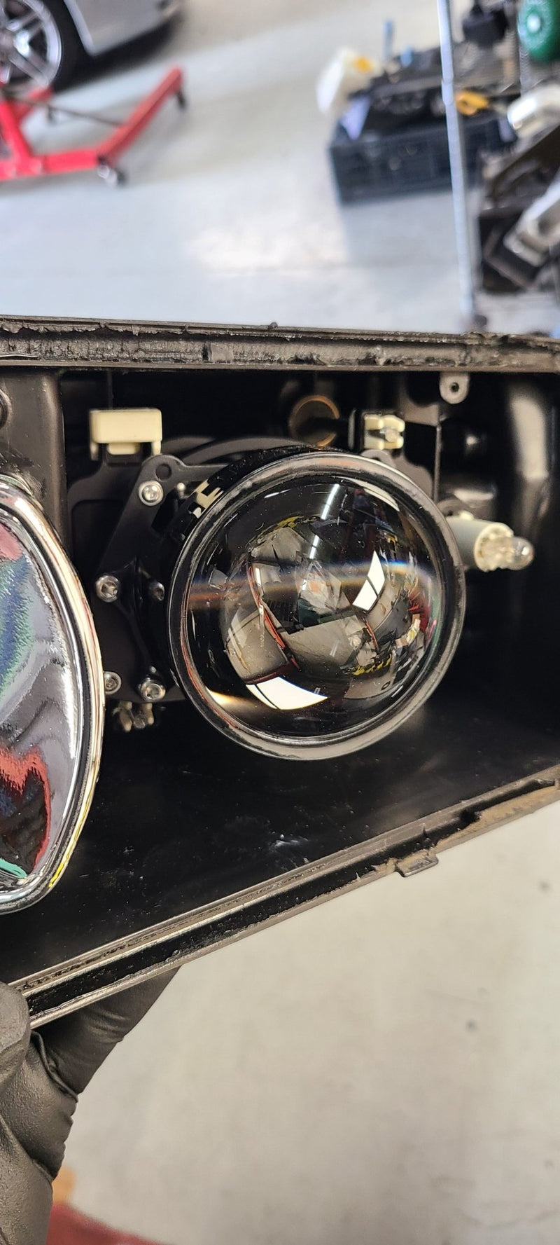 Load image into Gallery viewer, U.P.G R32 Skyline Bi-Led headlight upgrade kit