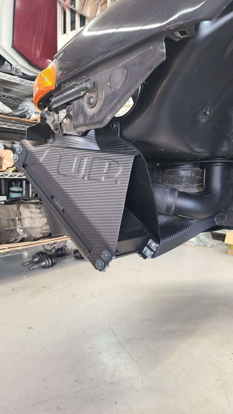 Load image into Gallery viewer, U.P.G R32 GTR oil cooler with carbon ducting -cooler/duct combo-