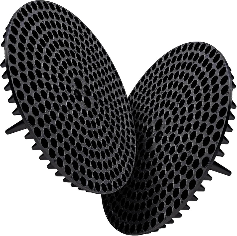 ギャラリービューアに画像をロードする, Two black circular car wash grit guard particle interceptors with bottom fins for 3.5 and 5-gallon buckets.