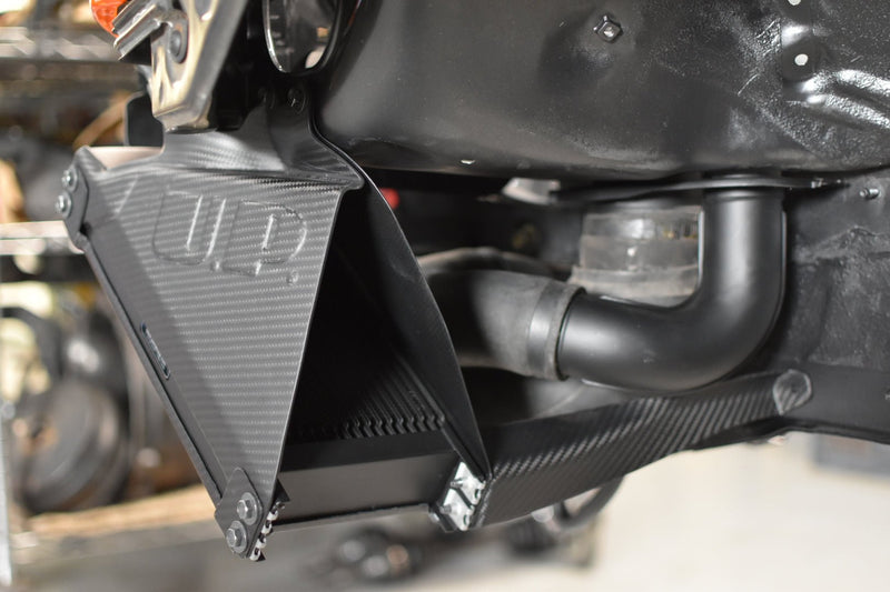 Load image into Gallery viewer, U.P.G black carbon fiber oil cooler air duct for Nissan Skyline R32 GTR.