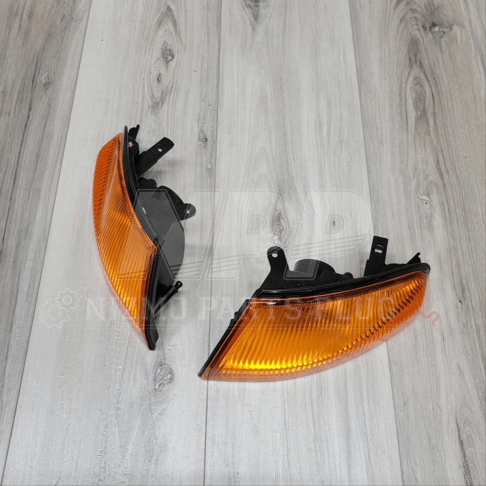 Nissan R32 Skyline GTR Amber Turn Signal Light Lamp Set - NizmoPartsPlug
