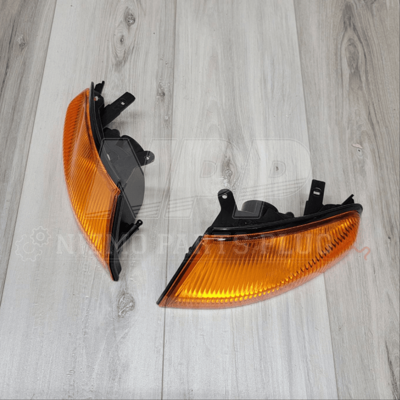 Load image into Gallery viewer, Nissan R32 Skyline GTR Amber Turn Signal Light Lamp Set - NizmoPartsPlug