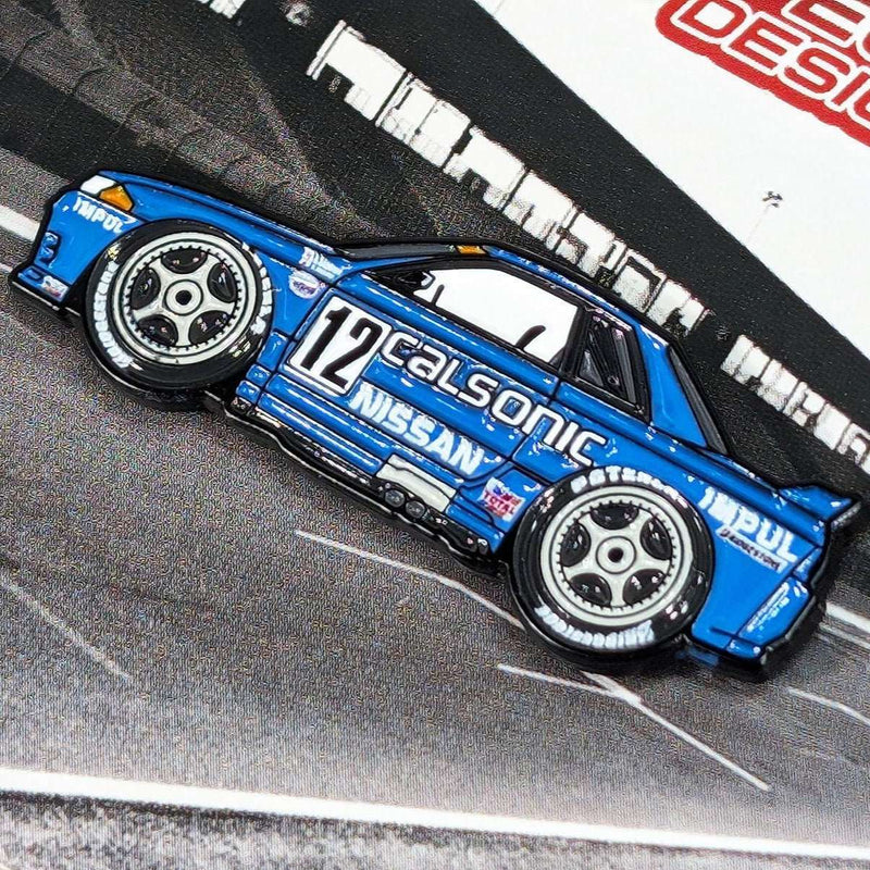 Load image into Gallery viewer, ZSPEC Collector Lapel / Hat Pin - R32 GT-R Calsonic Race Car Homage