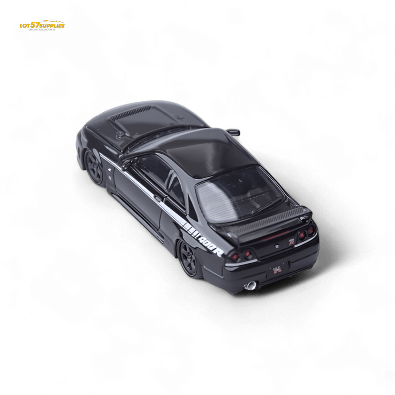 Load image into Gallery viewer, Black Focal Horizon 1:64 scale Nissan Skyline GT-R R33 Nismo 400R model car with white side decals.