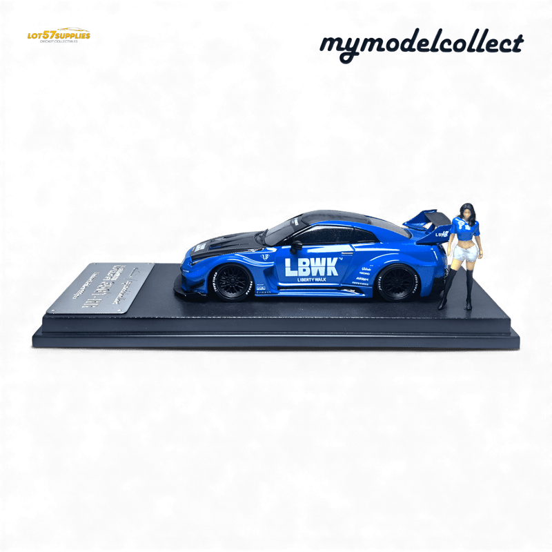ギャラリービューアに画像をロードする, 1:64 blue Nissan R35 GT-R LB Works diecast car model with a miniature female figure on a black display base.