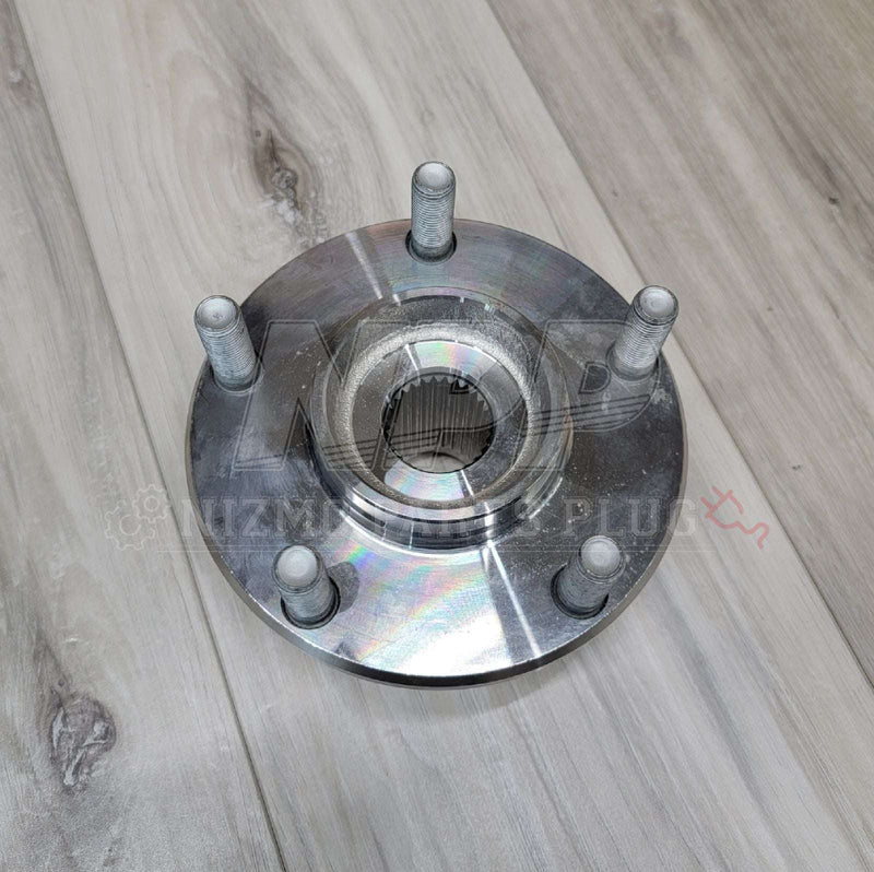 Load image into Gallery viewer, Nissan R32 Skyline GTST Front Wheel Hub Assembly - NizmoPartsPlug