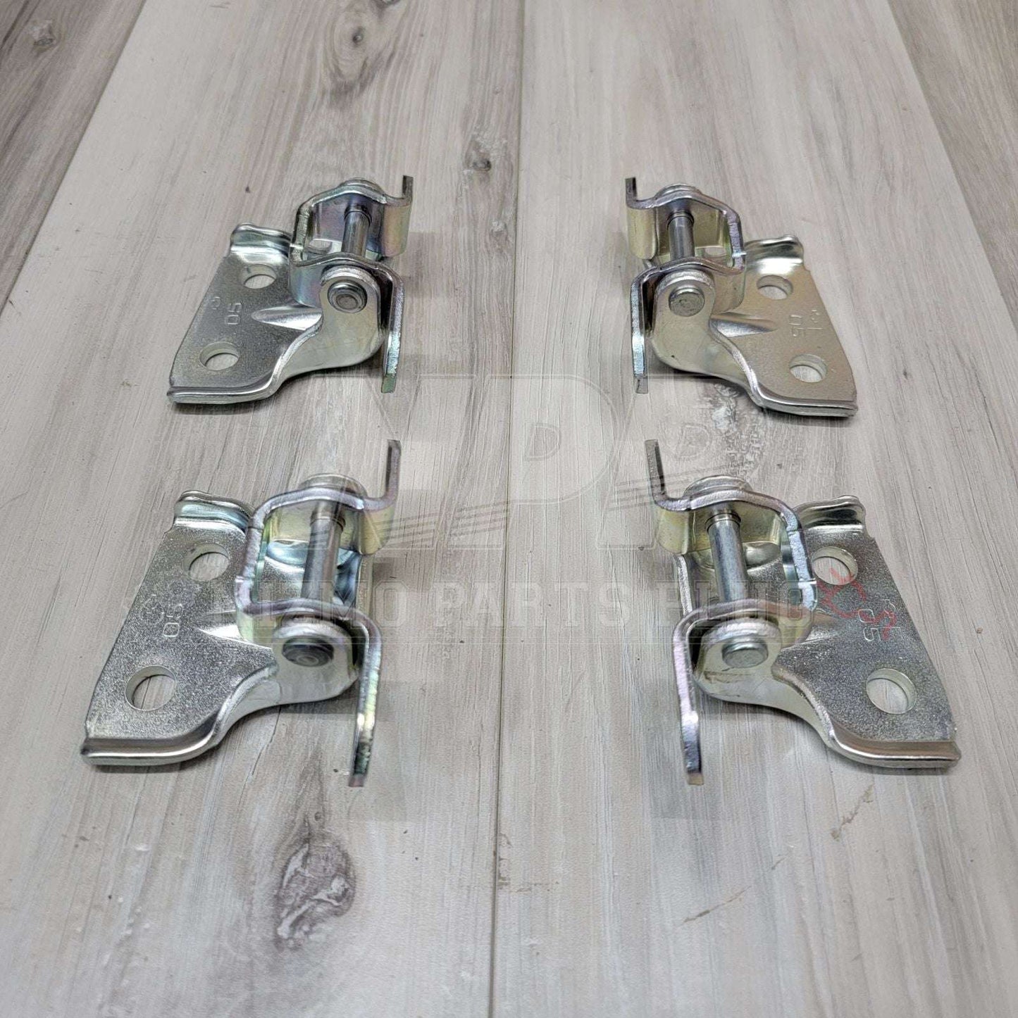 Nissan R32 Skyline Sedan Rear Door Hinge Set