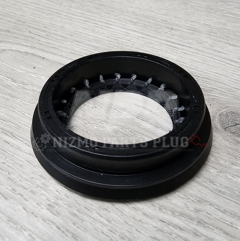 Load image into Gallery viewer, Nissan R32-34 Skyline GTR Transfer Case Front Oil Seal - NizmoPartsPlug