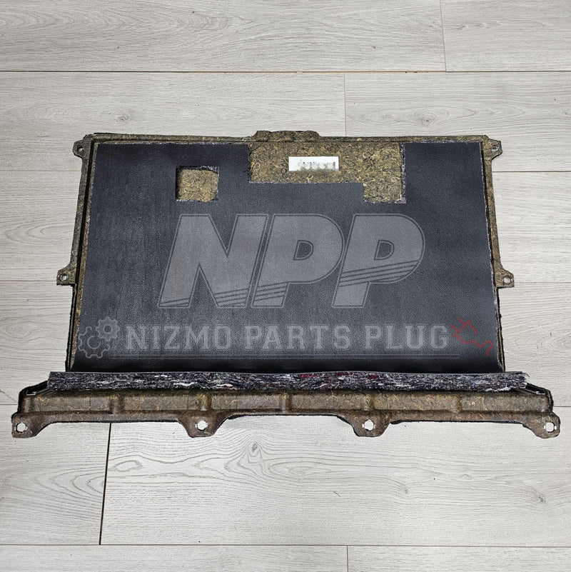 ギャラリービューアに画像をロードする, Black Z32 300ZX 2+0 rear parcel shelf finisher assembly, showing backing material and mounting points.