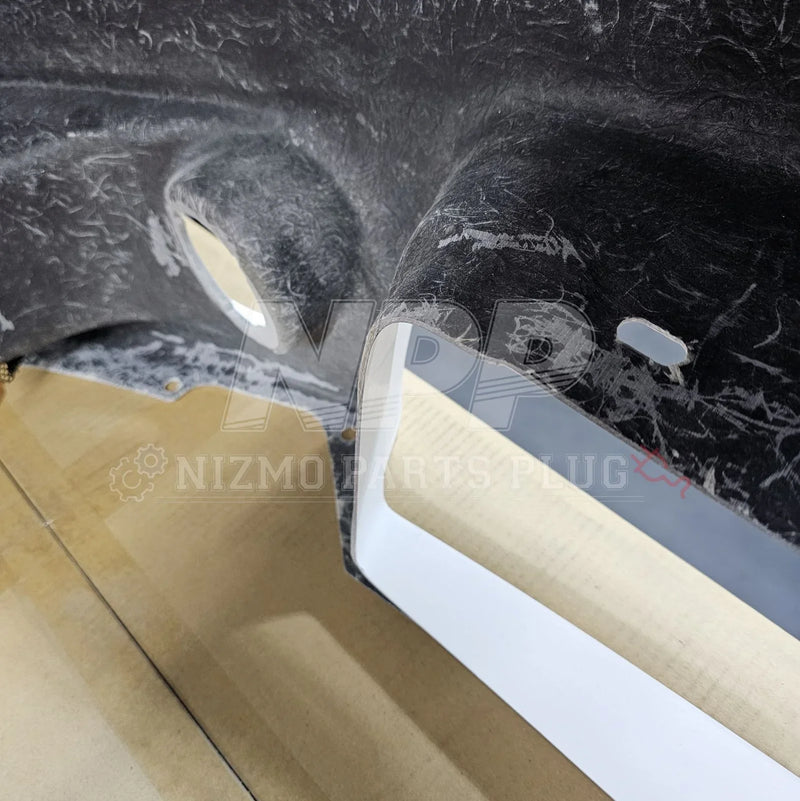 Load image into Gallery viewer, Nissan R33 Skyline GT-R 400R Nismo Front Bumper Assembly - NizmoPartsPlug