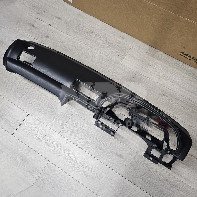 Load image into Gallery viewer, MUSE JAPAN Nissan Skyline R32 GTR OEM Type Dashboard (PRE-ORDER) - NizmoPartsPlug