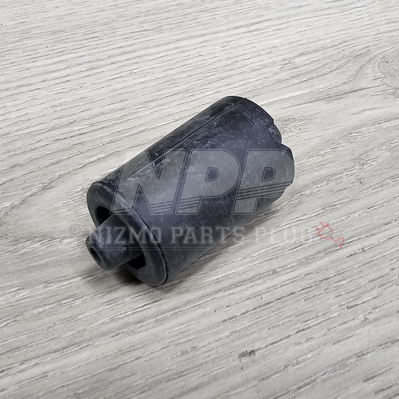 Load image into Gallery viewer, Nissan R34 Skyline GTT/GTR Coupe Trunk Lid Bumper Rubber Set - NizmoPartsPlug