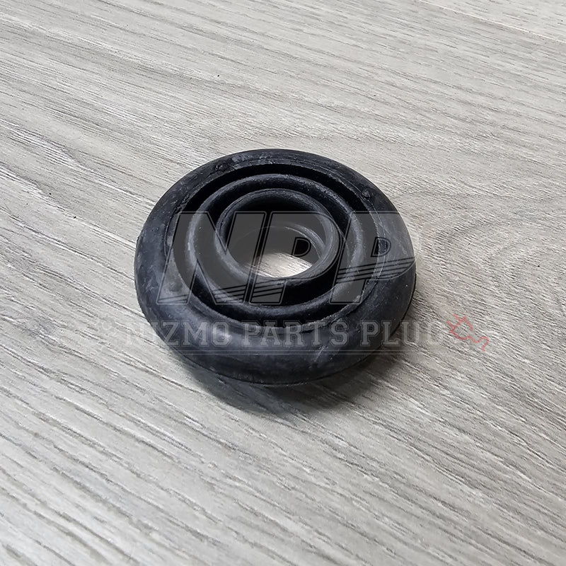 Load image into Gallery viewer, Nissan R33/34 Skyline A/C Line Firewall Grommet - NizmoPartsPlug