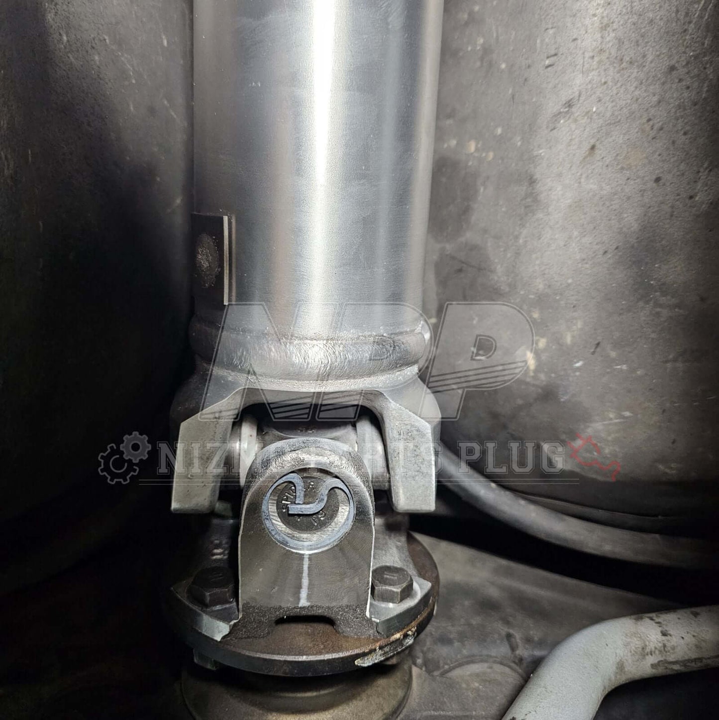 Nissan R34 Skyline GTT Performance 1 Piece DriveShaft Assembly - NizmoPartsPlug