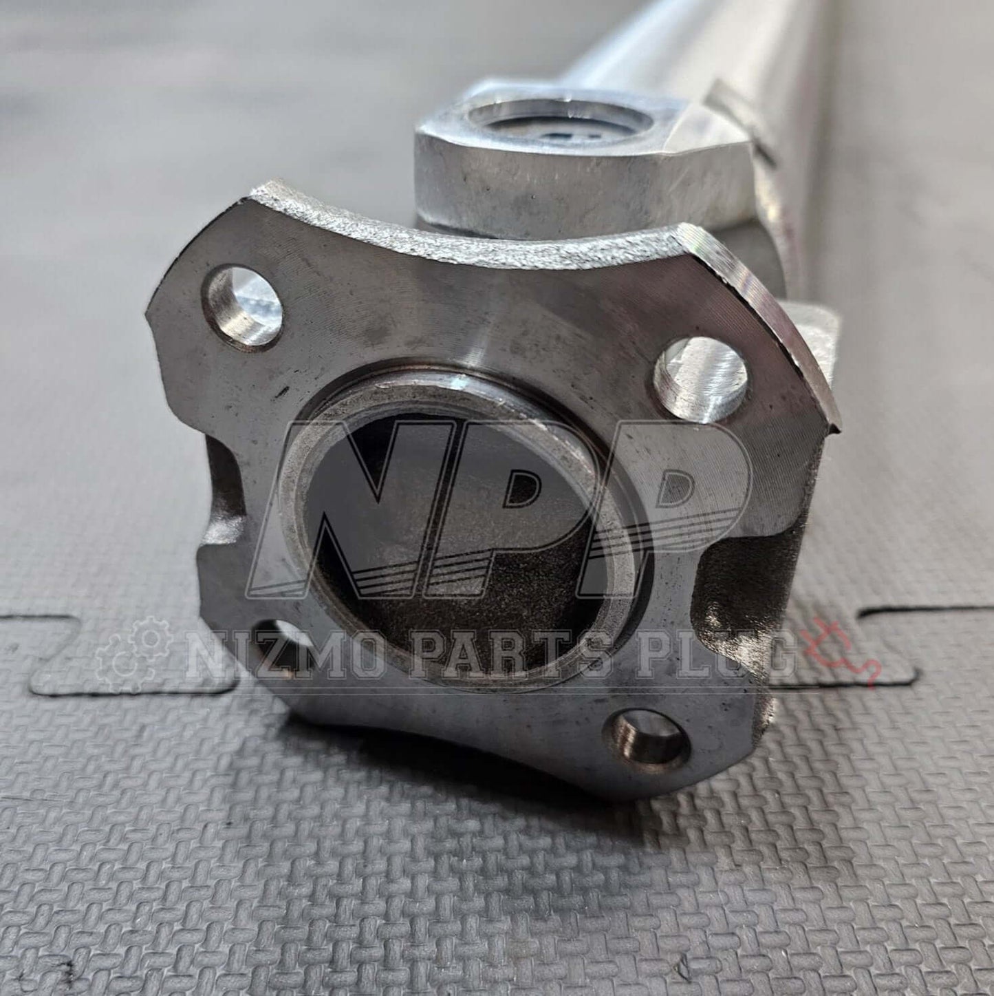 Nissan R34 Skyline GTT Performance 1 Piece DriveShaft Assembly - NizmoPartsPlug