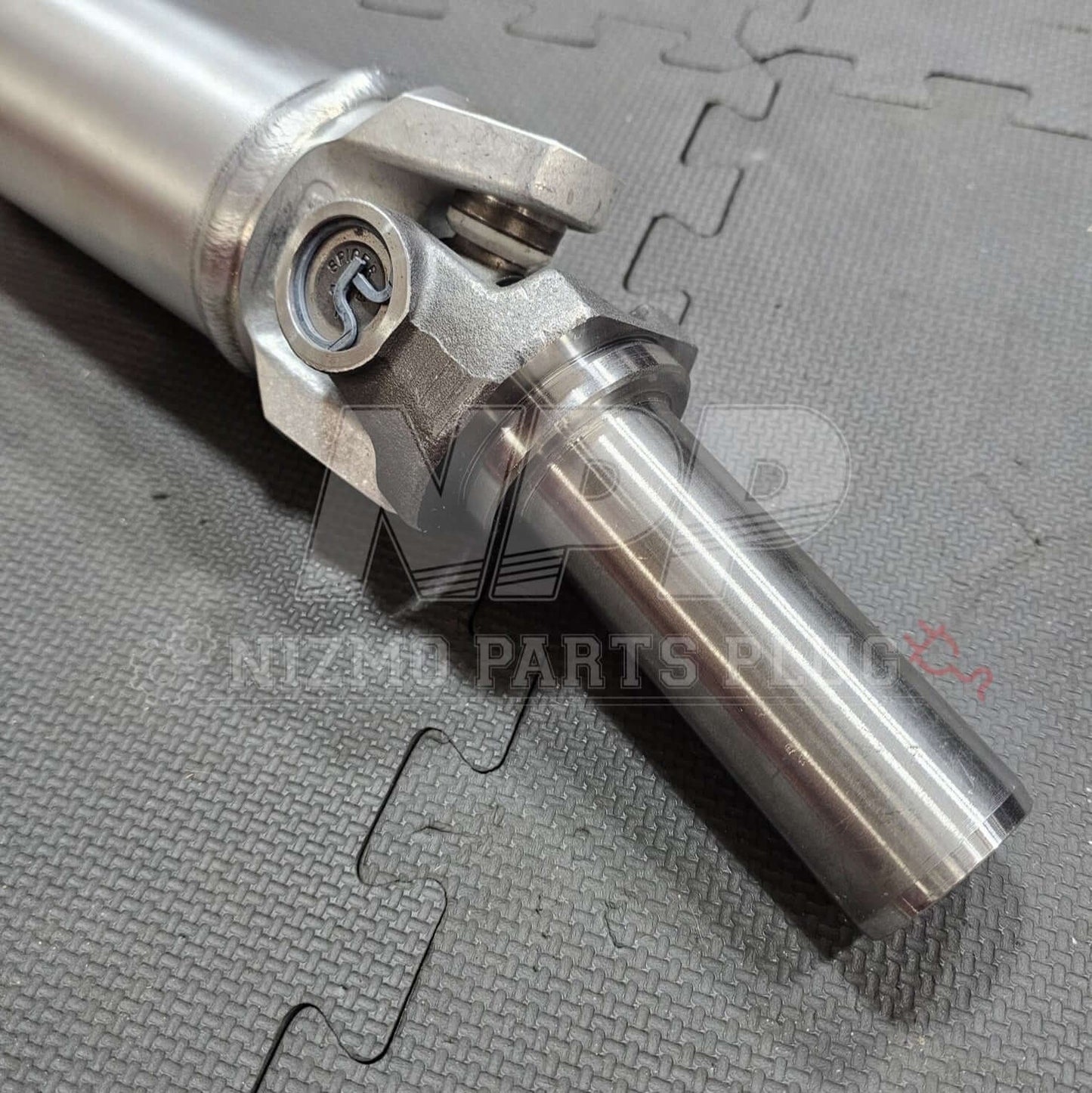 Nissan R34 Skyline GTT Performance 1 Piece DriveShaft Assembly - NizmoPartsPlug