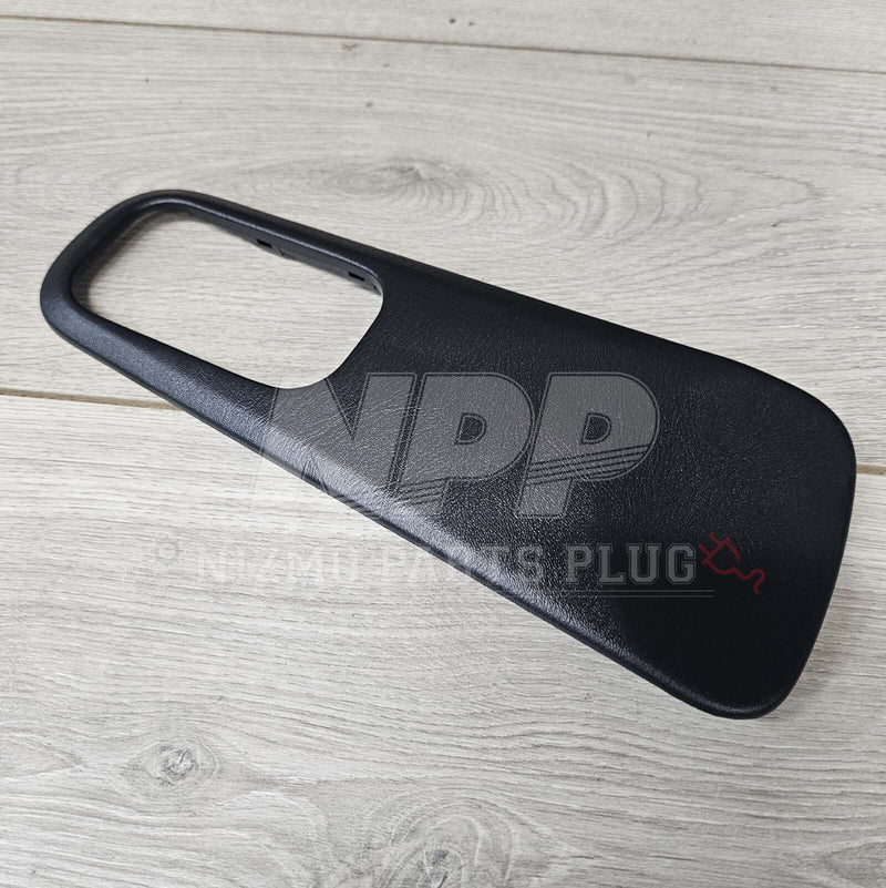 Load image into Gallery viewer, Nissan S15 Silvia Interior Door Finisher Cover W/O Grille Set - NizmoPartsPlug