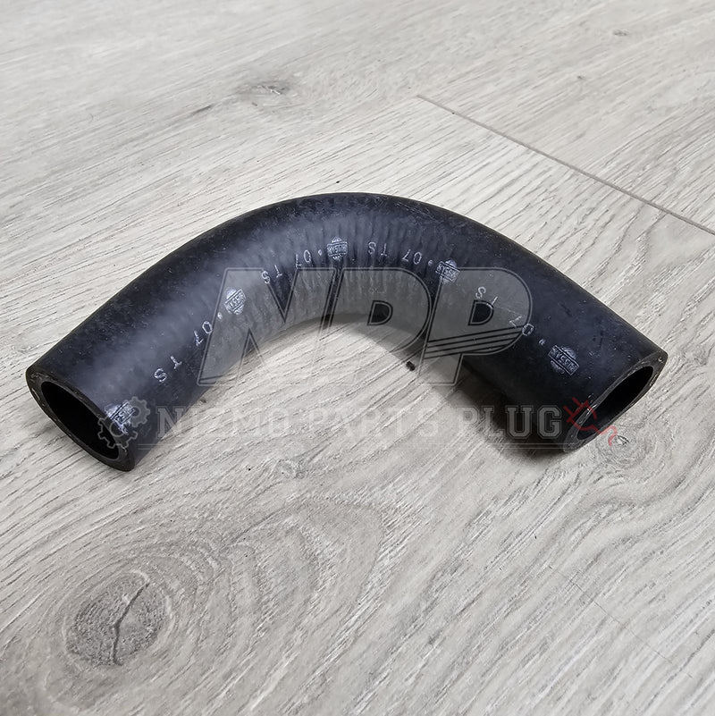 Load image into Gallery viewer, Nissan R34 Skyline/Stagea/Gloria/Cedric RB25DE/T Water Pipe Heater Hose - NizmoPartsPlug