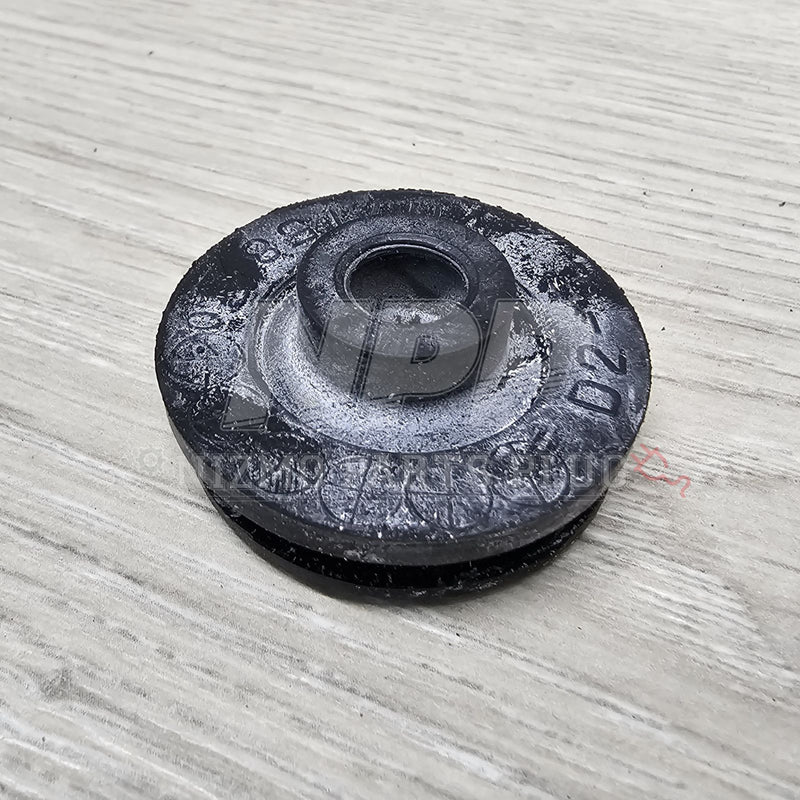 Load image into Gallery viewer, Nissan Z32/R32/33/34 Skyline Upper Radiator Support Bushing - NizmoPartsPlug