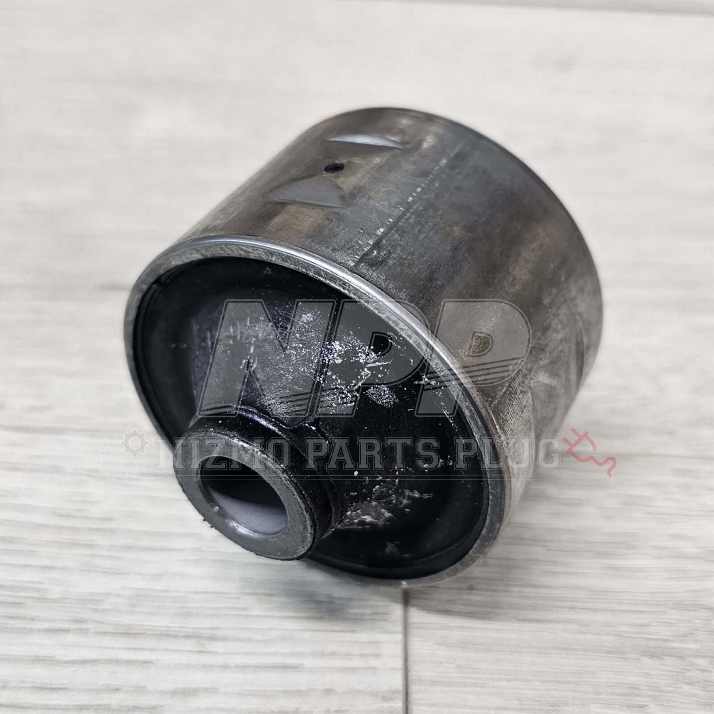 Nismo Reinforced Rear Control Arm Knuckle Bushing (240SX/S15 Silvia/R32-33 Skyline (2WD)C34 Stagea (AWD AT) - NizmoPartsPlug