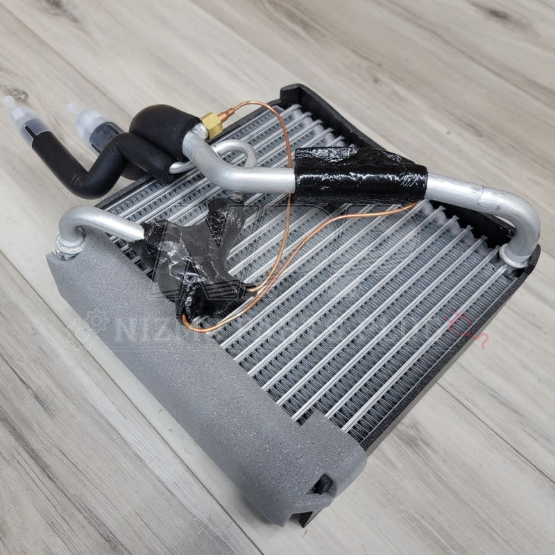 Load image into Gallery viewer, Nissan R32 Skyline A/C Evaporator Core Assembly - NizmoPartsPlug