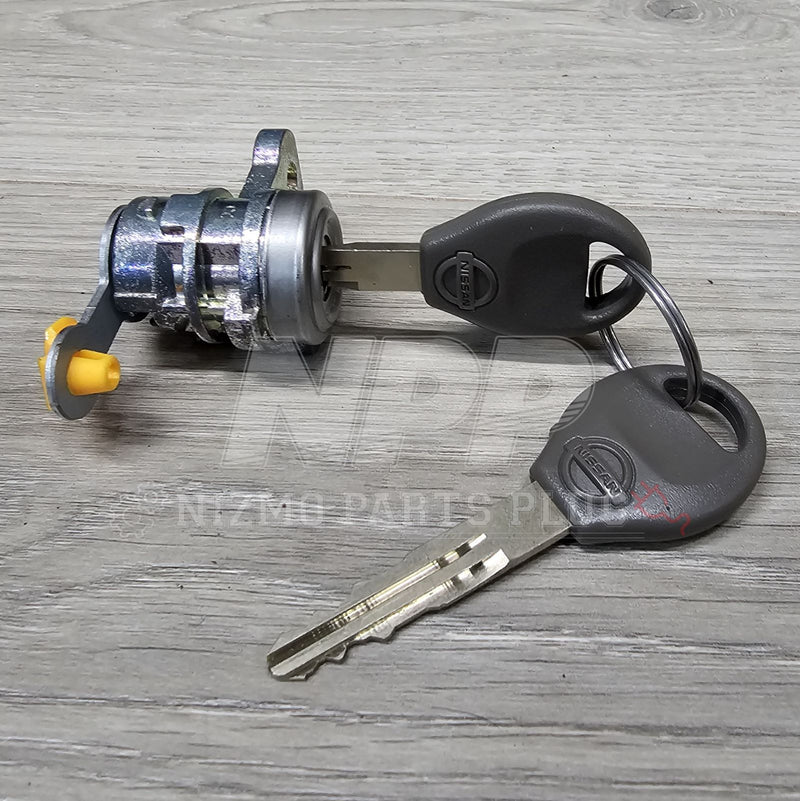 Load image into Gallery viewer, Nissan R34 Skyline GT/GTT/GTR RH Door Cylinder Lock Kit - NizmoPartsPlug
