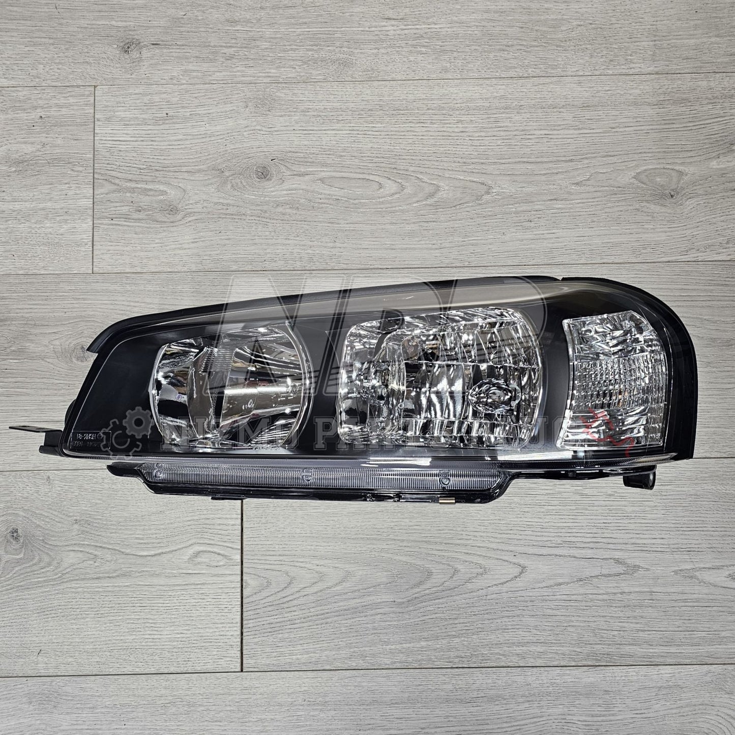 Nissan R34 Skyline Headlight Assembly LH (Halogen) - NizmoPartsPlug