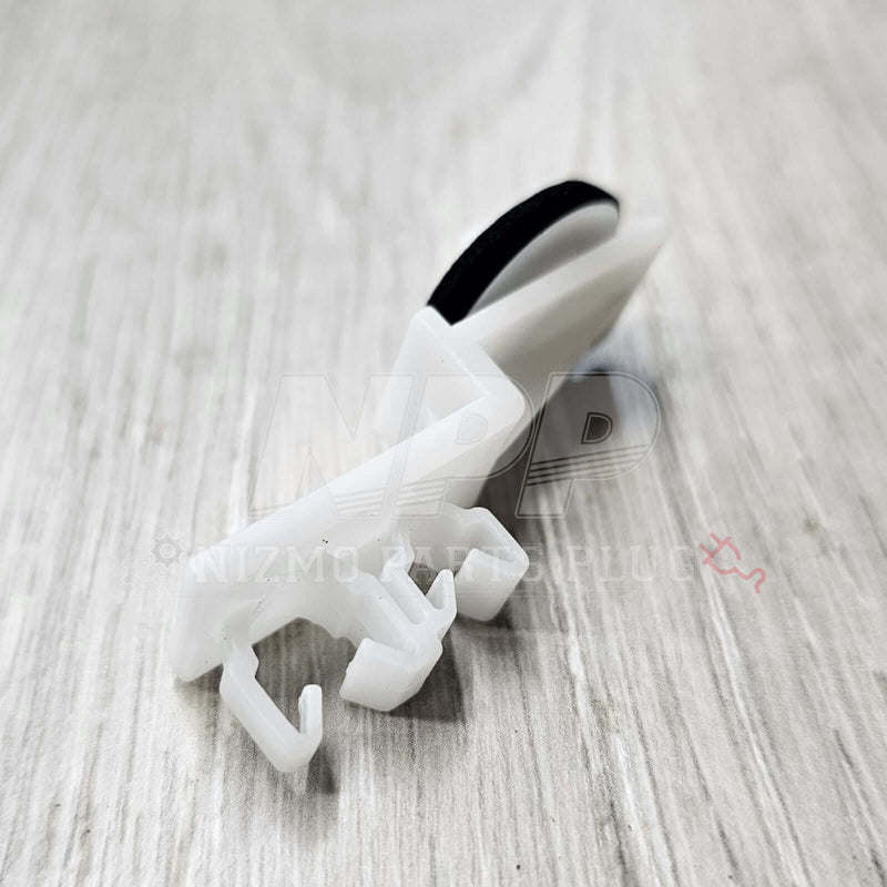 Load image into Gallery viewer, Nissan Stagea C34 Fuel Lid Opener Cable Guide Clip - NizmoPartsPlug