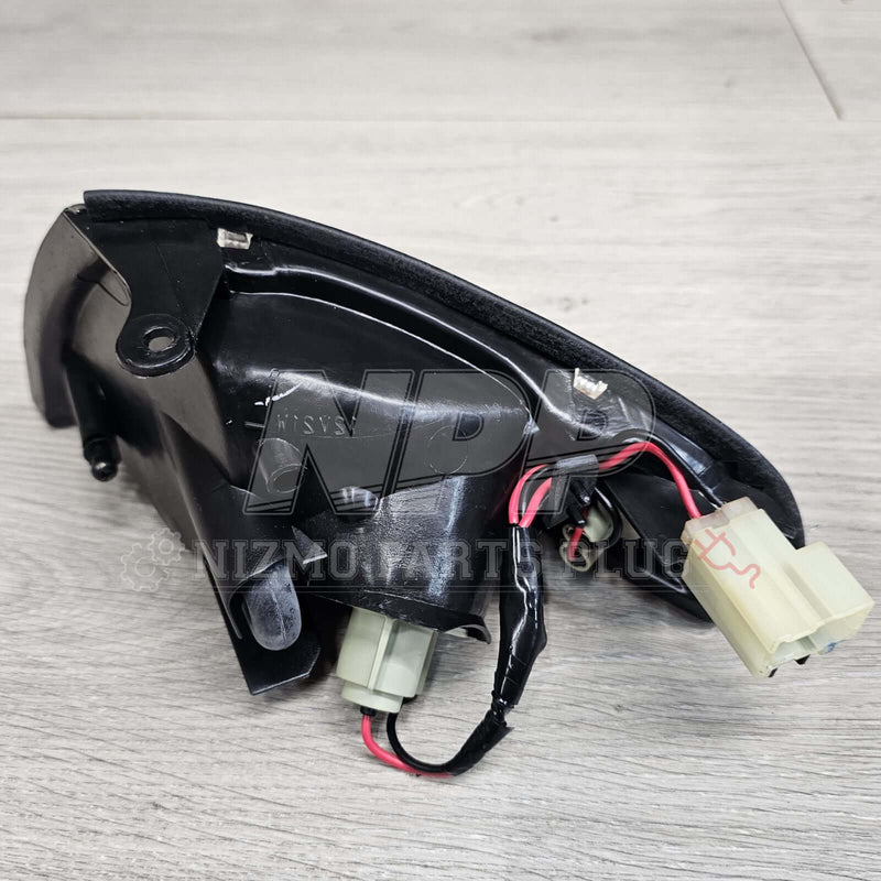 Load image into Gallery viewer, R32 Nissan Skyline Coupe S1 Turn Signal Lamp Set - NizmoPartsPlug