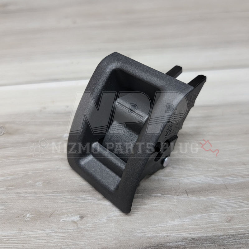 Load image into Gallery viewer, Nissan R35 GT-R Front LH Interior Door Lock Knob Assembly - NizmoPartsPlug