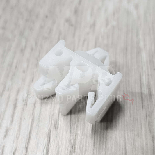 Clip para línea de combustible de 2 líneas OEM de Nissan (descontinuado)