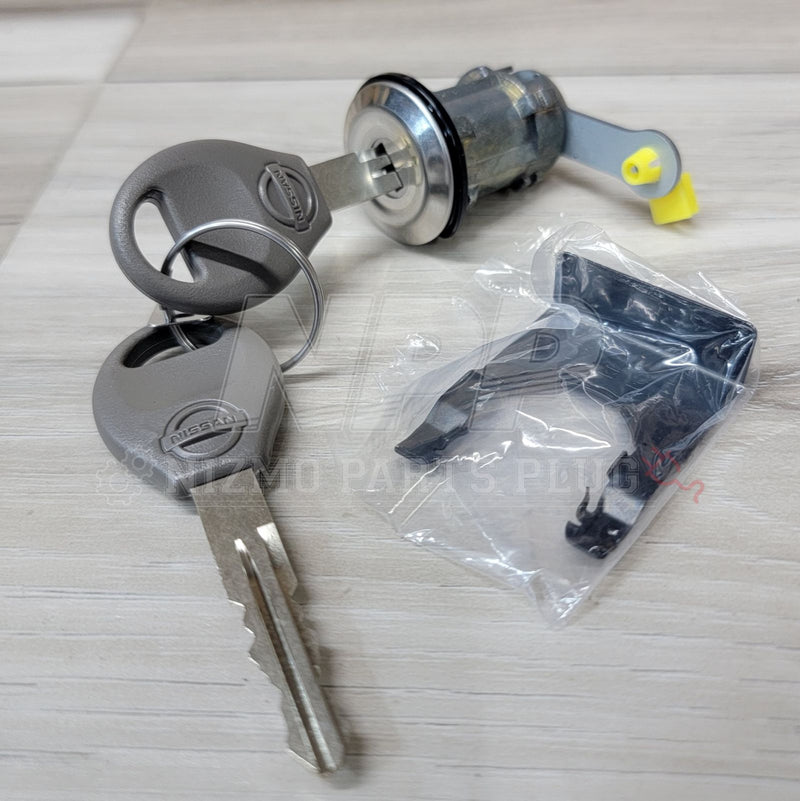 Load image into Gallery viewer, Nissan S15 Silvia Trunk Lid Lock Cylinder With Key Set - NizmoPartsPlug