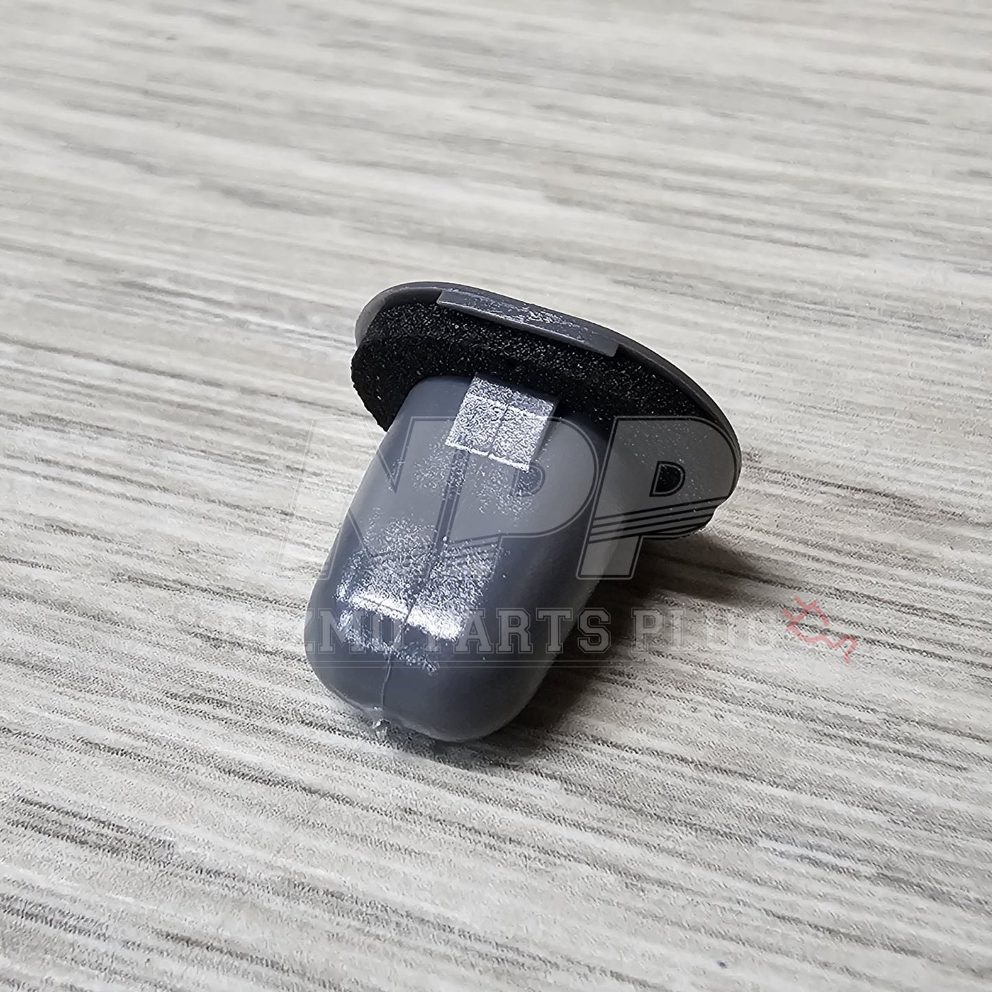 Nissan Stagea S2 Rear Taillight Mounting Grommet - NizmoPartsPlug