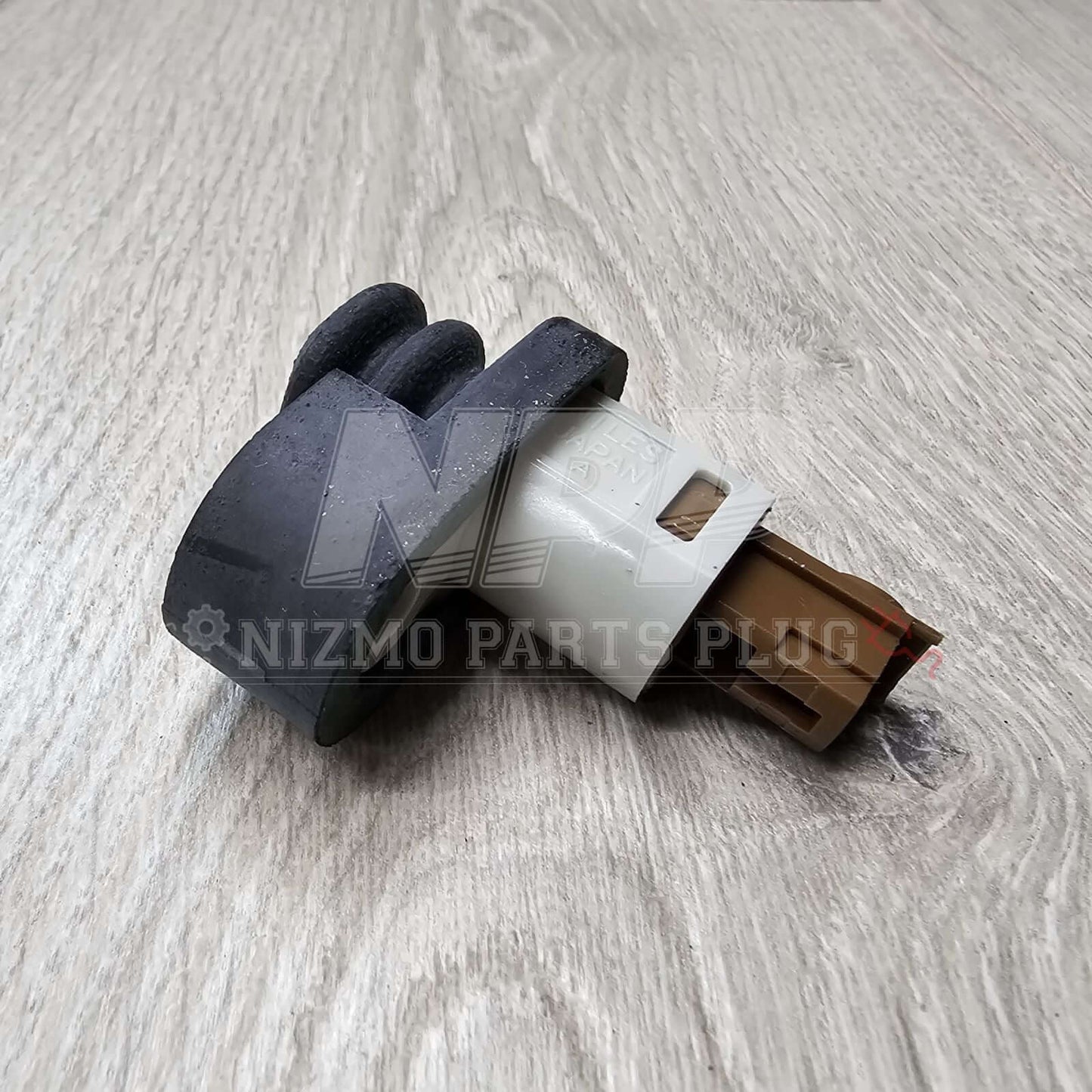 Nissan Stagea C34 RH Door Ajar Switch Assembly S2 - NizmoPartsPlug