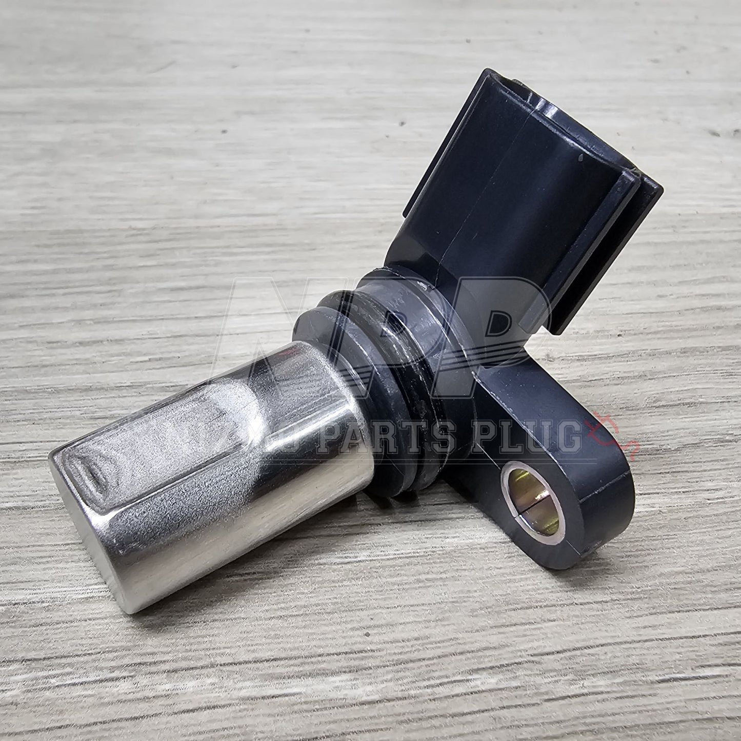 Nissan 350Z/G35 VQ35DE Driver Camshaft Angle Sensor (BANK 2) - NizmoPartsPlug