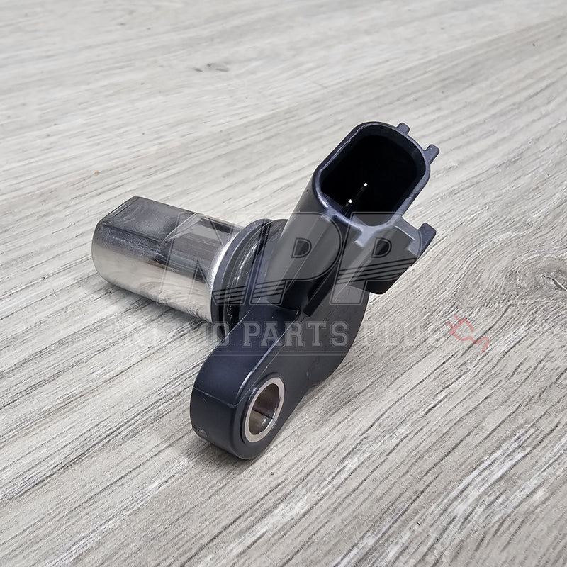 Load image into Gallery viewer, Nissan 350Z/G35 VQ35DE Driver Camshaft Angle Sensor (BANK 2) - NizmoPartsPlug