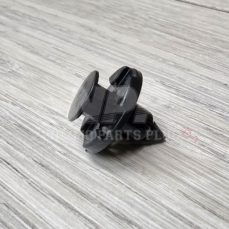 Cargue la imagen en el visor de la galería, Nissan Exterior/Interior Mounting Pressure Clip - NizmoPartsPlug