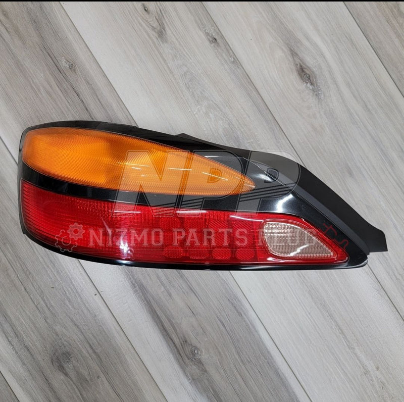 Load image into Gallery viewer, Nissan S15 Silvia Rear Taillight Assembly RH & LH Set - NizmoPartsPlug