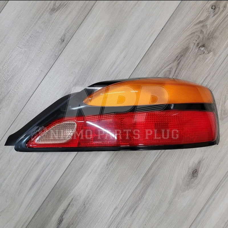 Load image into Gallery viewer, Nissan S15 Silvia Rear Taillight Assembly RH & LH Set - NizmoPartsPlug