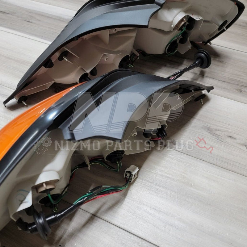 Load image into Gallery viewer, Nissan S15 Silvia Rear Taillight Assembly RH & LH Set - NizmoPartsPlug