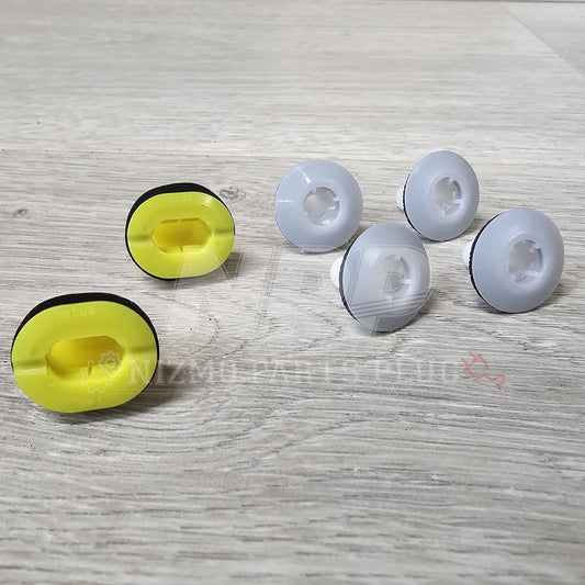 Nissan R34 Skyline Coupe Exterior B-Pillar Clip Set - NizmoPartsPlug