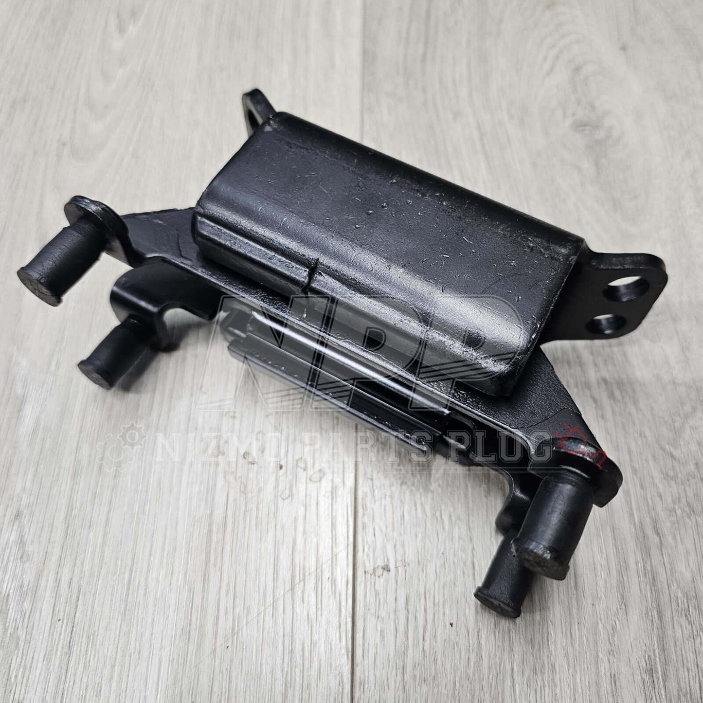 Nissan R32-33 Skyline GTR Standard Transmission Mount - NizmoPartsPlug