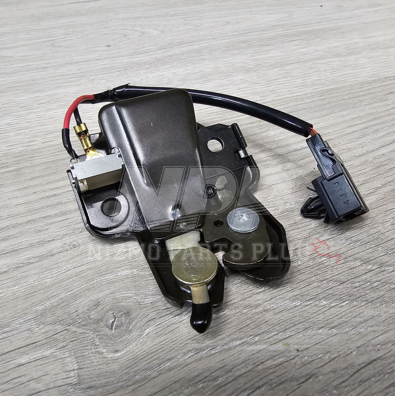 Load image into Gallery viewer, Nissan S14 Trunk Lock Actuator (S14 240SX/Silvia)(02/94-03/98) - NizmoPartsPlug