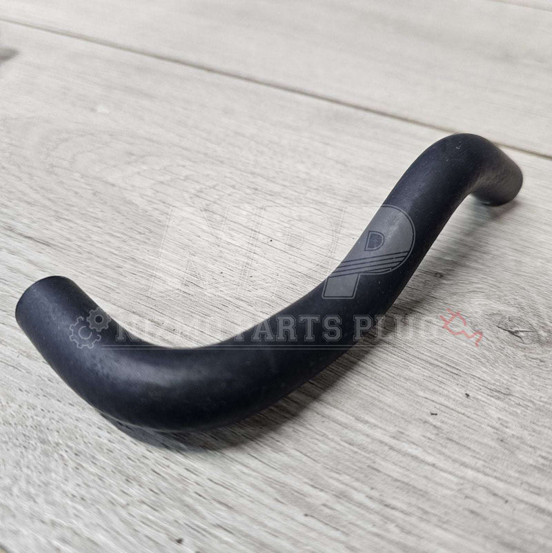 Load image into Gallery viewer, Nissan R34 GTR Upper Turbo Water Outlet Hose B - NizmoPartsPlug