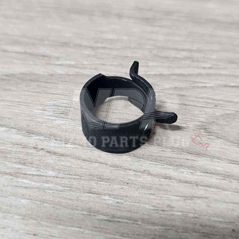 Load image into Gallery viewer, Nissan R34 GTR Turbo Water Outlet Hose B Clamp - NizmoPartsPlug